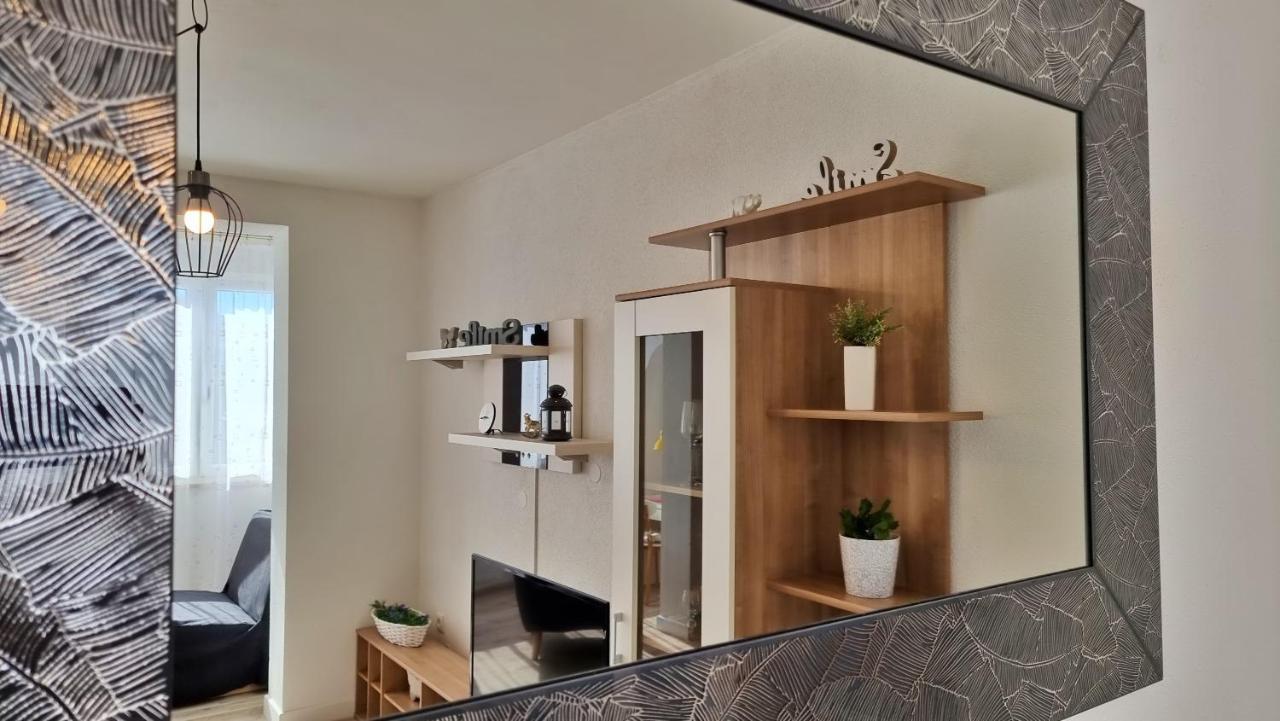 Apartments Slado โอมิช ภายนอก รูปภาพ